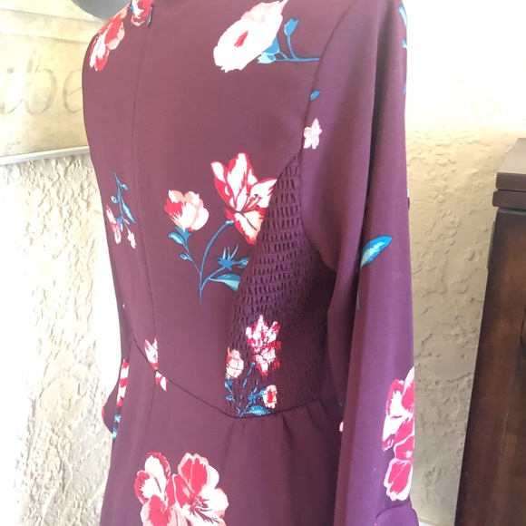 Burgundy floral Old Navy dress - Picture 4 of 5